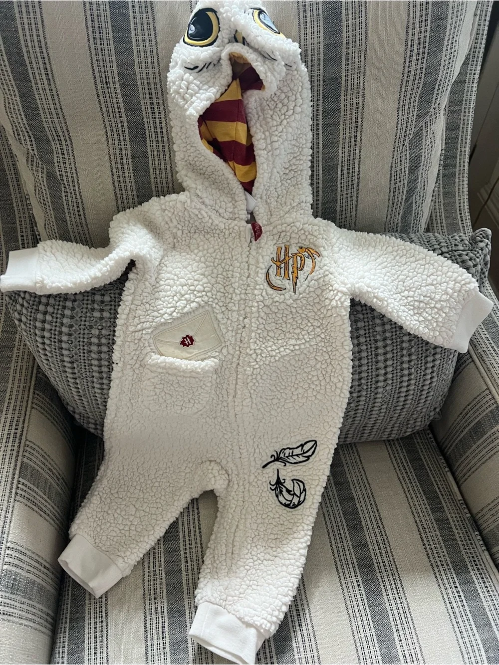 Warner Bros. White Sherpa Baby Hooded One-Piece w/ Gryffindor Lining AND Blanket